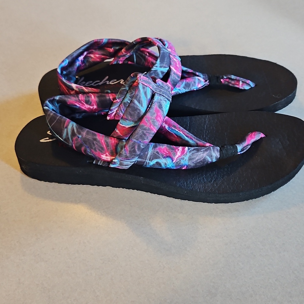 Skechers Yoga Foam Sandals
